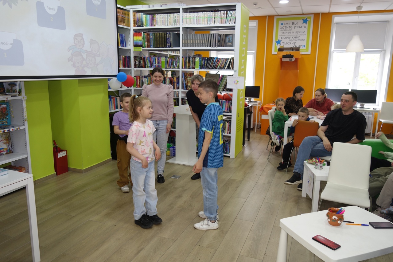 КНИЖНЫЙ ВЫХОДНОЙ В УСПЕНОВКЕ